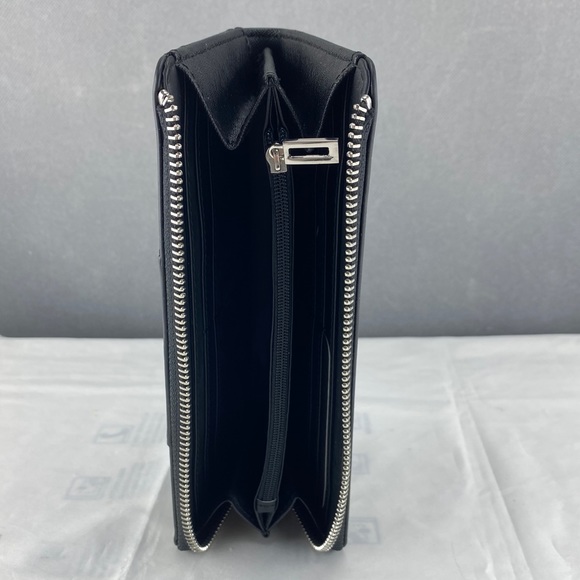 Guess Wallet - Picture 2 of 3